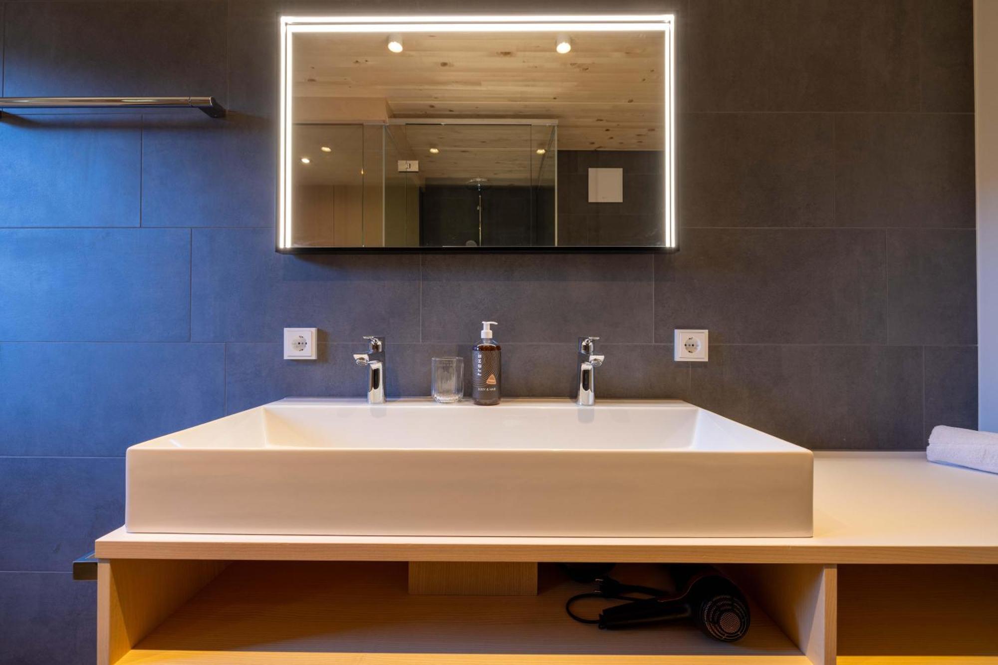 Apartmenthaus A24 Schruns ภายนอก รูปภาพ